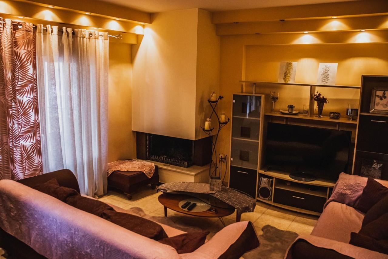 Bojana' S Luxury House Apartamento Larissa Exterior foto